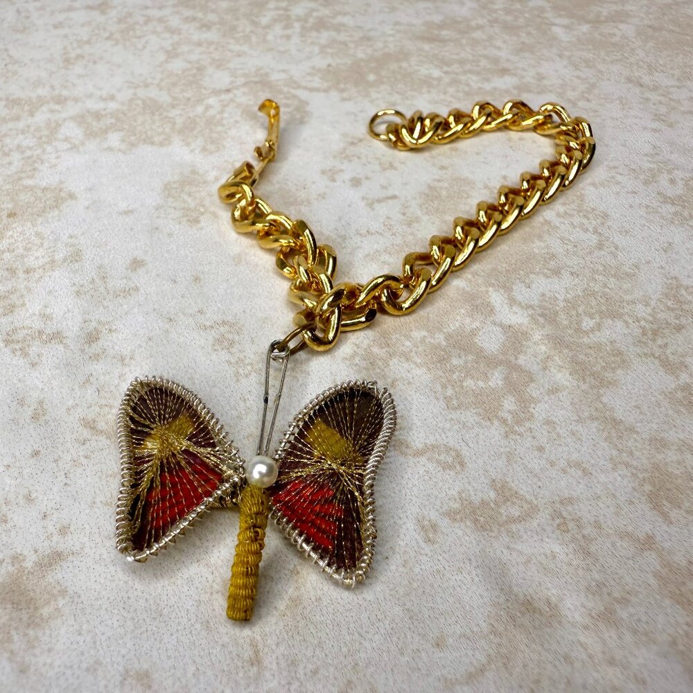 Vintage Reversible Butterfly Thread‑Art Charm Bracelet | Gold‑Tone 7”